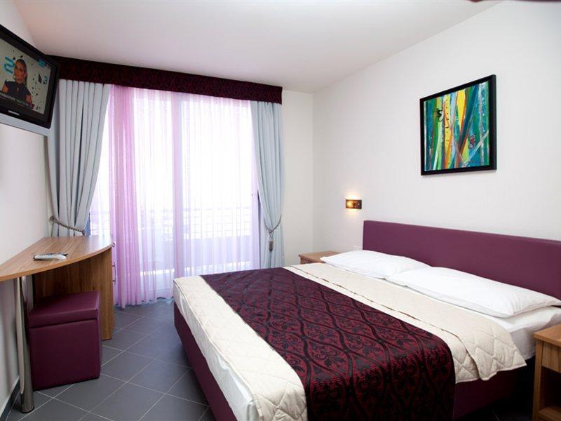 Hotel Sirena Podgora Εξωτερικό φωτογραφία